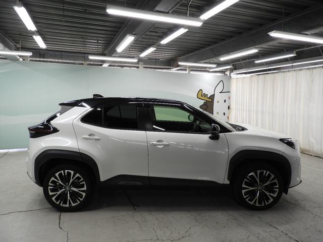 ヤリスクロス ハイブリッドZ T/Cナビ+バックモニター(9枚目)