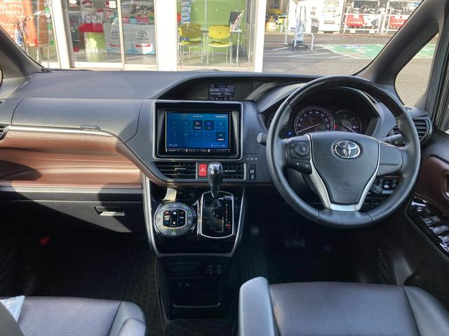 エスクァイア Ｇｉ　後席モニター＋フルセグメモリーナビ＋バックモニター（12枚目）