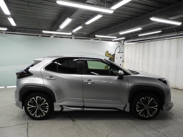 ヤリスクロス ハイブリッドＺ　フルエアロ＋フルセグＴＶ＋バックモニター（10枚目）