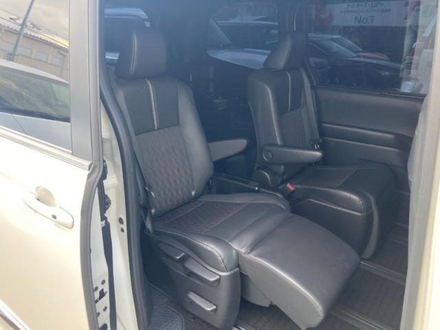 ノア ハイブリッドS-Z フルエアロ+後席モニター+フルセグTCナビ+バックモニター(23枚目)