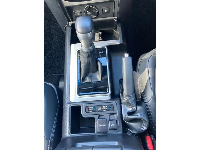 ランドクルーザープラド ＴＸ　Ｌパッケージ　マットブラックエディション　フルセグＴＣナビ＋バックモニター（16枚目）