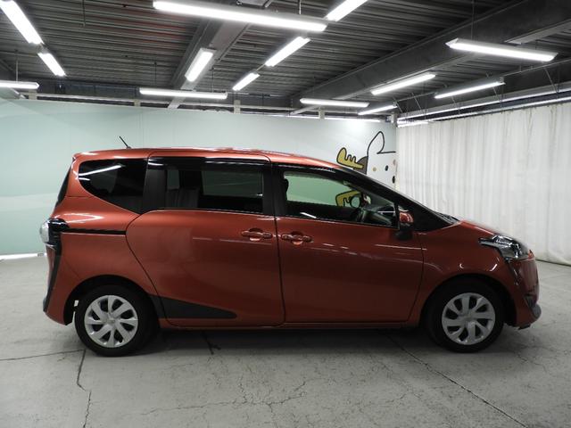 シエンタ Ｇ　フルセグメモリーナビ＋バックモニター＋両側電動スライドドア（9枚目）