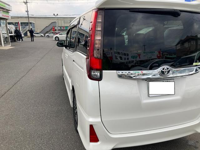 ノア Ｓｉ　フルセグメモリーナビ＋バックモニター＋後席モニター（52枚目）