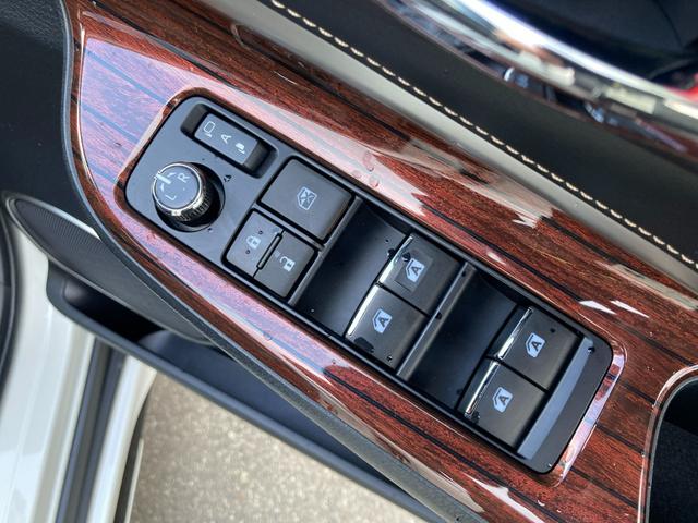 ハリアーハイブリッド プレミアム　フルエアロ＋サンルーフ＋フルセグメモリーナビ＋バックモニター（22枚目）