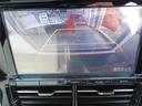 大きな車には必需品のバックモニター。縦列駐車や車庫入れのアシストをしてくれます。