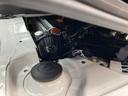 エンジンルームです。助手席下に搭載されています。