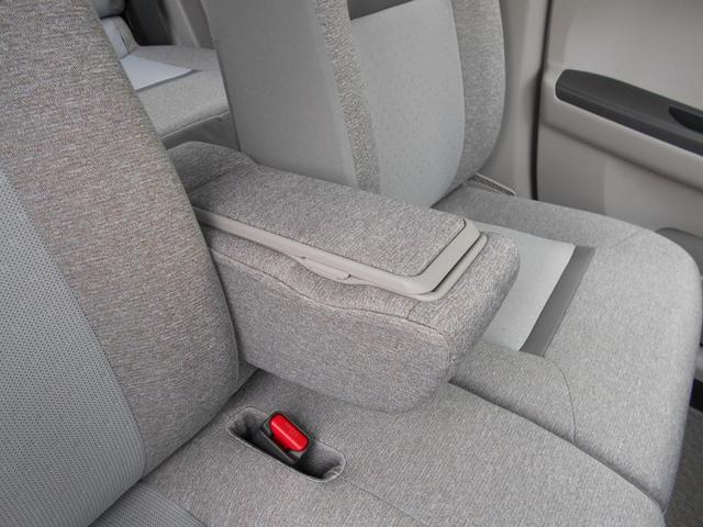 X S ワンオーナー+衝突被害軽減ブレーキ+ペダル踏み間違い急発進抑制装置+車線逸脱警報+先進ライト+CD再生+ワンセグナビ+スマートキー+バックモニター(20枚目)