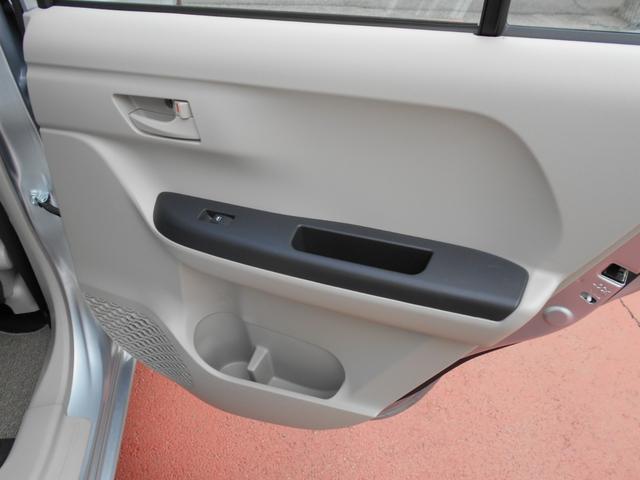 X S ワンオーナー+衝突被害軽減ブレーキ+ペダル踏み間違い急発進抑制装置+車線逸脱警報+先進ライト+CD再生+ワンセグナビ+スマートキー+バックモニター(39枚目)