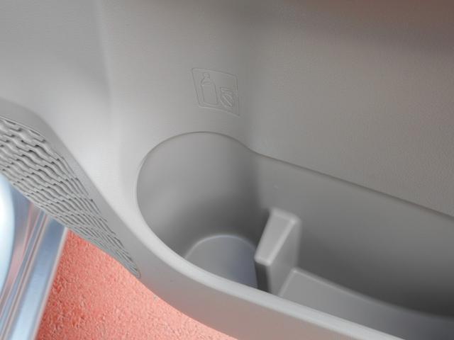 X S ワンオーナー+衝突被害軽減ブレーキ+ペダル踏み間違い急発進抑制装置+車線逸脱警報+先進ライト+CD再生+ワンセグナビ+スマートキー+バックモニター(40枚目)