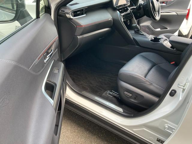 ハリアーＰＨＥＶ Ｚ　ワンオーナー＋フルセグナビ＋パノラミックビューモニター＋パワーバックドア＋ハンドルヒーター＋シートヒーター＋シートエアコン＋ＡＣ１００Ｖ電源＋レーダークルーズコントロール＋ＬＥＤヘッドランプ（38枚目）