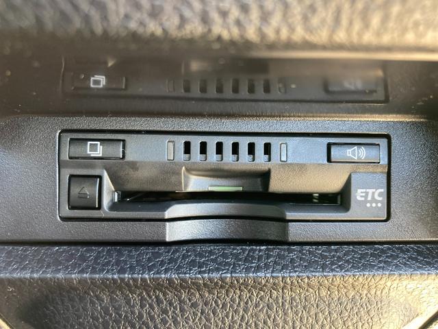 ヴォクシー ＺＳ　煌ＩＩ　９インチメモリナビ＋バックモニター＋ＥＴＣ＋両側パワースライドドア＋スマートキー＋トヨタセーフティセンス（31枚目）