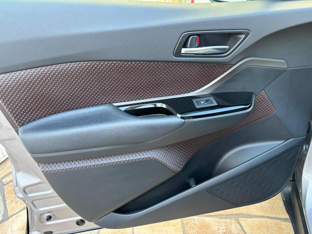 Ｃ－ＨＲ Ｇ－Ｔ　メモリナビ＋バックモニター＋ＥＴＣ＋ドライブレコーダー＋合成皮革シート＋スマートキー＋ワンオーナー（37枚目）