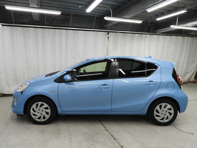 アクア S メモリナビ+バックモニター+ETC+スマートキー(13枚目)