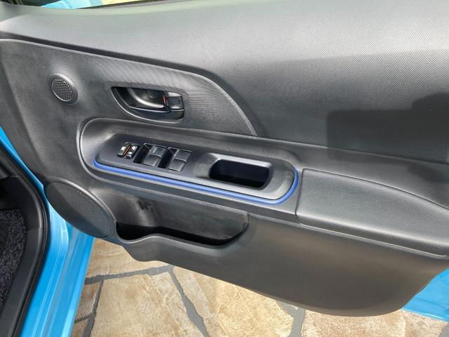 アクア S メモリナビ+バックモニター+ETC+スマートキー(21枚目)