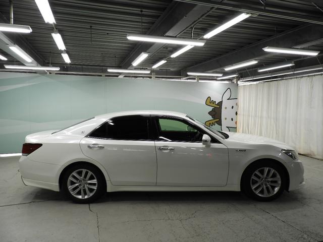 クラウンハイブリッド アスリートＳ　フルセグＨＤＤナビ＋バックガイドモニター＋ＥＴＣ＋ドライブレコーダー＋ＰＣＳ＋ＨＩＤヘッドランプ＋スマートキー（5枚目）