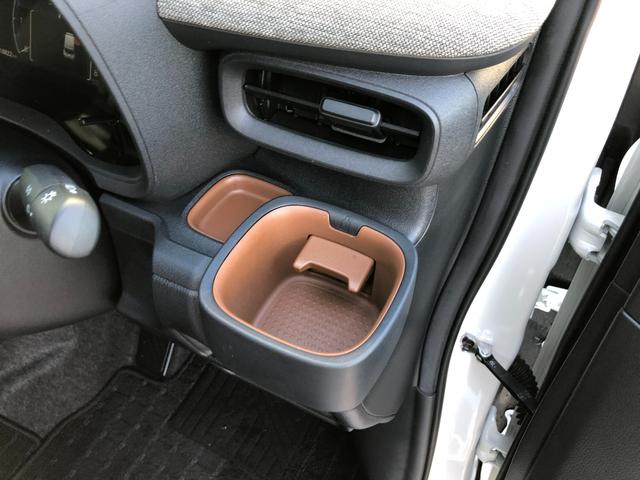 シエンタ ハイブリッドＺ　試乗車＋ＴＣナビ＋バックモニター＋ＥＴＣ＋ドライブレコーダー＋モデリスタフルエアロ＋シートヒーター＋スマートキー＋ワンオーナー（19枚目）