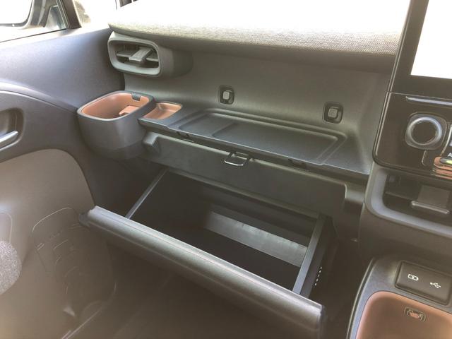 シエンタ ハイブリッドＺ　試乗車＋ＴＣナビ＋バックモニター＋ＥＴＣ＋ドライブレコーダー＋モデリスタフルエアロ＋シートヒーター＋スマートキー＋ワンオーナー（37枚目）