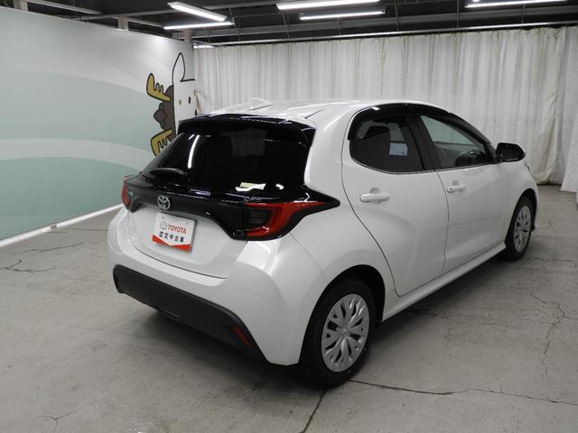 ヤリス Ｚ　フルセグＴＣナビ＋パノラミックビューモニター＋ＥＴＣ＋シートヒーター＋ハンドルヒーター＋スマートキー＋ワンオーナー（6枚目）