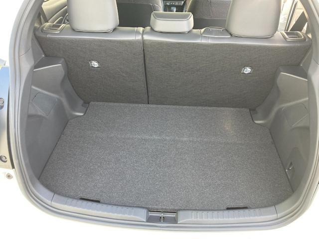 ヤリス Ｚ　フルセグＴＣナビ＋パノラミックビューモニター＋ＥＴＣ＋シートヒーター＋ハンドルヒーター＋スマートキー＋ワンオーナー（35枚目）