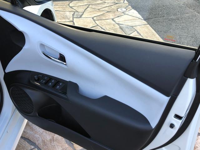 プリウス Ａ　フルセグメモリナビ＋バックモニター＋ＥＴＣ＋ドラレコ前後＋ブラインドスポットモニター＋スマートキー＋ワンオーナー（19枚目）