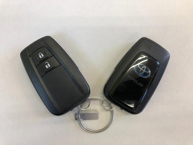 プリウス Ａ　フルセグメモリナビ＋バックモニター＋ＥＴＣ＋ドラレコ前後＋ブラインドスポットモニター＋スマートキー＋ワンオーナー（56枚目）