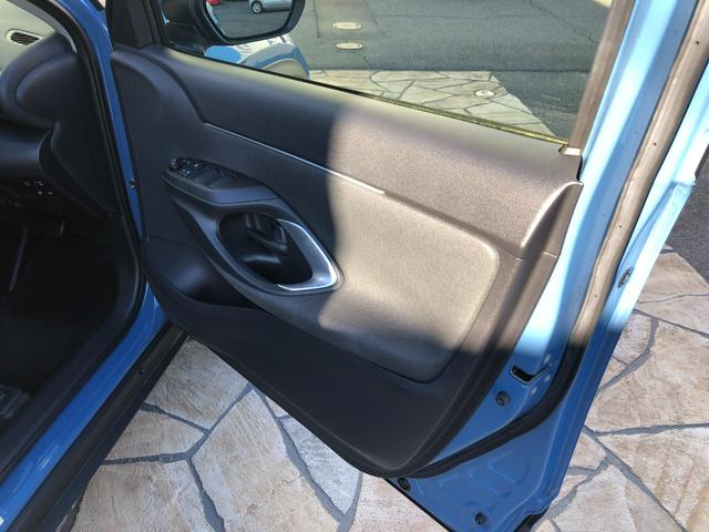 ヤリスクロス ハイブリッドＧ　ＴＣナビ＋パノラミックビューモニター＋ＥＴＣ＋ドライブレコーダー＋ブラインドスポットモニター＋スマートキー＋ワンオーナー（16枚目）