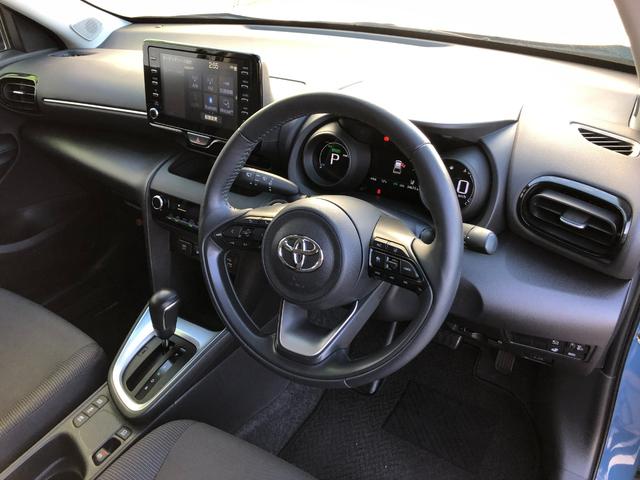 ヤリスクロス ハイブリッドＧ　ＴＣナビ＋パノラミックビューモニター＋ＥＴＣ＋ドライブレコーダー＋ブラインドスポットモニター＋スマートキー＋ワンオーナー（17枚目）