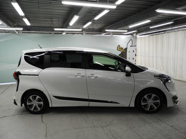 シエンタ G クエロ メモリナビ+バックモニター+ETC+ドライブレコーダー+モデリスタフルエアロ+LEDヘッドランプ+スマートキー+ワンオーナー(5枚目)