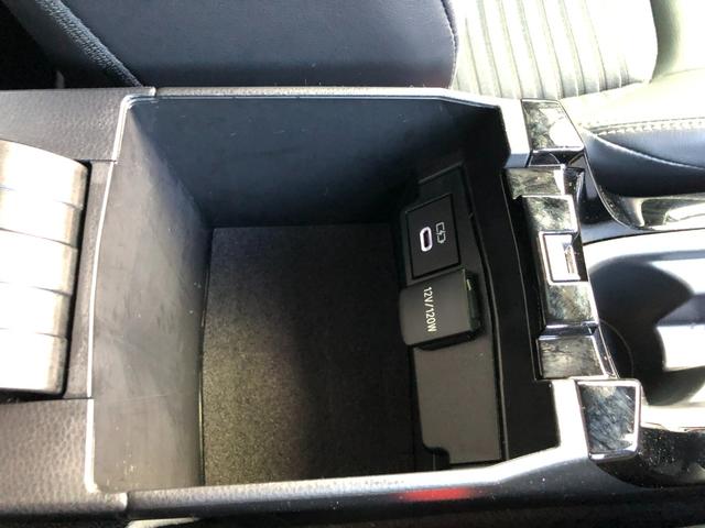 カローラツーリング ハイブリッド　ダブルバイビー　フルセグＴＣナビ＋バックモニター＋ＥＴＣ＋ドライブレコーダー前後＋ブラインドスポットモニター＋スマートキー（42枚目）