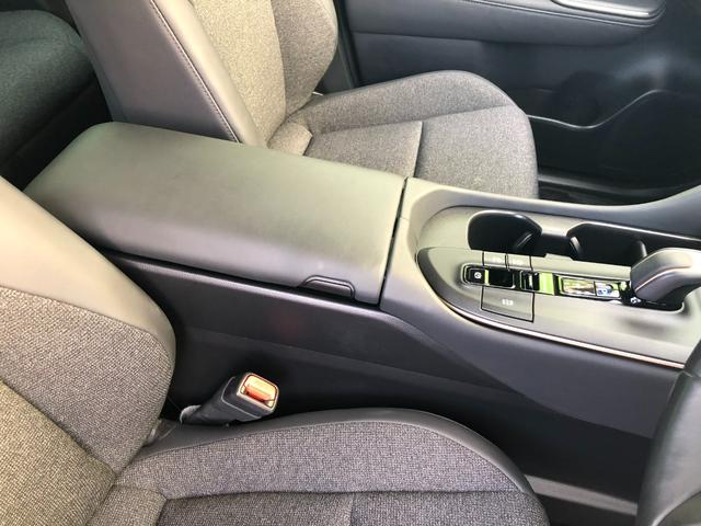 クラウンクロスオーバー Ｇアドバンスド　ディスプレイオーディオ＋パノラミックビューモニター＋ＥＴＣ＋ドラレコ前後＋ＡＣ１００Ｖ電源＋スマートキー＋ワンオーナー（40枚目）