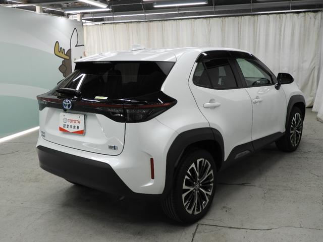 ヤリスクロス ハイブリッドＺ　ＴＣナビ＋バックモニター＋ＥＴＣ＋ドライブレコーダー＋シートヒーター＋ＬＥＤヘッドランプ＋スマートキー＋ワンオーナー（6枚目）