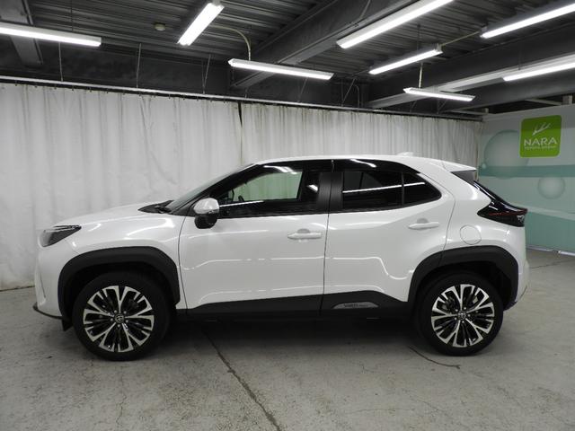 ヤリスクロス ハイブリッドＺ　ＴＣナビ＋バックモニター＋ＥＴＣ＋ドライブレコーダー＋シートヒーター＋ＬＥＤヘッドランプ＋スマートキー＋ワンオーナー（9枚目）