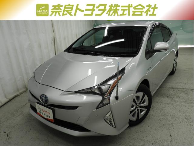 プリウス Ａ　ＴＣナビ＋バックモニター＋ＥＴＣ＋ドライブレコーダー＋ブラインドスポットモニター＋純正アルミホイール＋スマートキー＋ワンオーナー（2枚目）