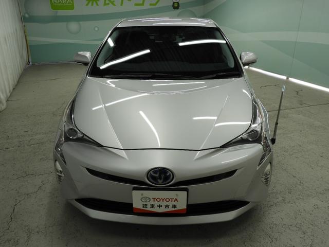 プリウス Ａ　ＴＣナビ＋バックモニター＋ＥＴＣ＋ドライブレコーダー＋ブラインドスポットモニター＋純正アルミホイール＋スマートキー＋ワンオーナー（3枚目）