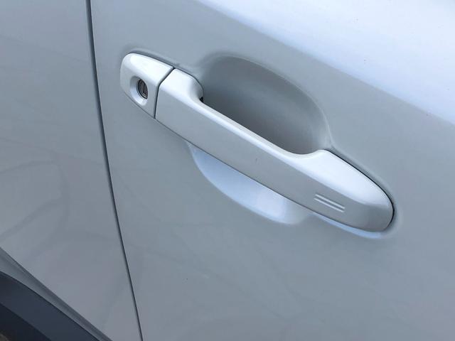 Ｃ－ＨＲ Ｇ　モード　ネロ　セーフティプラス　ＴＣナビ＋パノラミックビューモニター＋ＥＴＣ＋ドライブレコーダー＋ブラインドスポットモニター＋スマートキー＋ワンオーナー（13枚目）