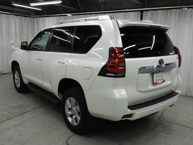 ランドクルーザープラド ＴＸ　Ｌパッケージ　９インチメモリナビ＋バックガイドモニター＋ＥＴＣ＋ドライブレコーダー＋サンルーフ＋本革シート＋シートヒーター＋スマートキー＋ワンオーナー（8枚目）