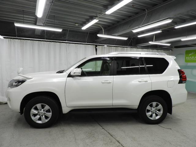 ランドクルーザープラド ＴＸ　Ｌパッケージ　９インチメモリナビ＋バックガイドモニター＋ＥＴＣ＋ドライブレコーダー＋サンルーフ＋本革シート＋シートヒーター＋スマートキー＋ワンオーナー（9枚目）