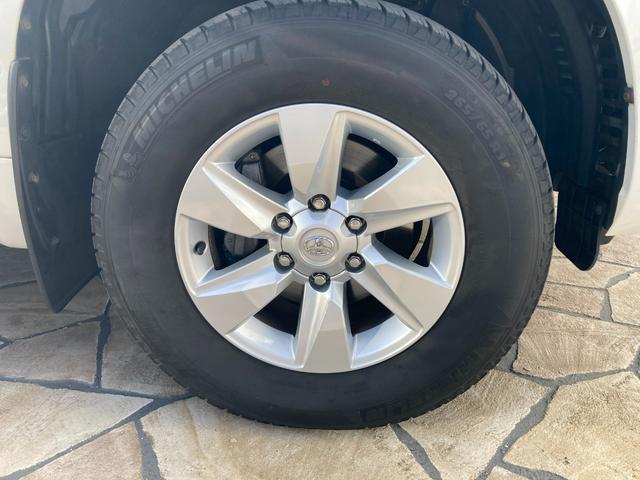 ランドクルーザープラド ＴＸ　Ｌパッケージ　９インチメモリナビ＋バックガイドモニター＋ＥＴＣ＋ドライブレコーダー＋サンルーフ＋本革シート＋シートヒーター＋スマートキー＋ワンオーナー（12枚目）