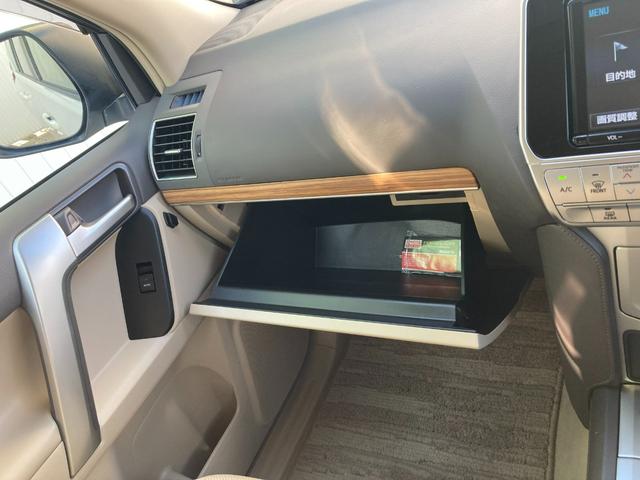 ランドクルーザープラド ＴＸ　Ｌパッケージ　９インチメモリナビ＋バックガイドモニター＋ＥＴＣ＋ドライブレコーダー＋サンルーフ＋本革シート＋シートヒーター＋スマートキー＋ワンオーナー（39枚目）