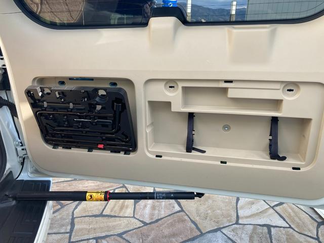 ランドクルーザープラド ＴＸ　Ｌパッケージ　９インチメモリナビ＋バックガイドモニター＋ＥＴＣ＋ドライブレコーダー＋サンルーフ＋本革シート＋シートヒーター＋スマートキー＋ワンオーナー（48枚目）