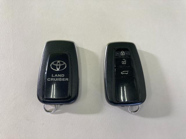 ランドクルーザープラド ＴＸ　Ｌパッケージ　９インチメモリナビ＋バックガイドモニター＋ＥＴＣ＋ドライブレコーダー＋サンルーフ＋本革シート＋シートヒーター＋スマートキー＋ワンオーナー（56枚目）