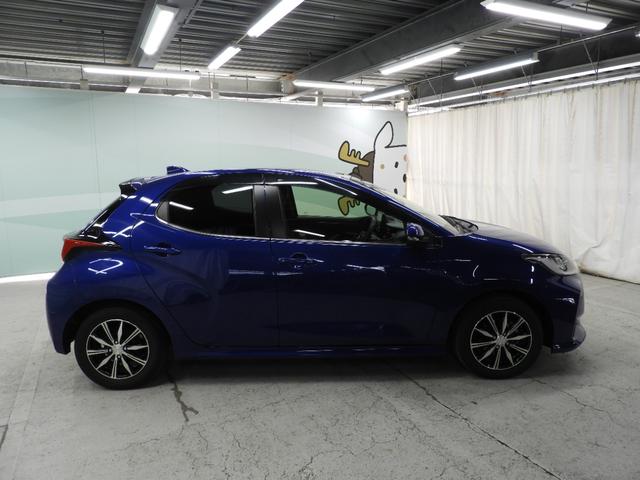 ヤリス 　ＴＣナビ＋パノラミックビューモニター＋ＥＴＣ＋ドライブレコーダー＋シートヒーター＋スマートキー＋ワンオーナー（5枚目）