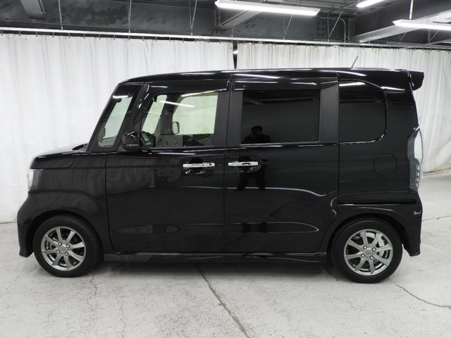 N-BOXカスタム G・Lターボホンダセンシング メモリナビ+バックモニター+ETC+ドライブレコーダー+合成皮革シート+両側パワースライドドア+スマートキー+ワンオーナー(9枚目)