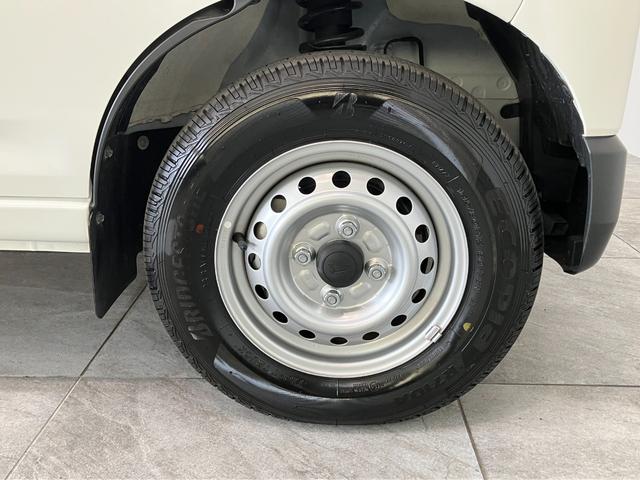 ハイゼットカーゴ ＤＸ　パートタイム４ＷＤ　ＣＶＴ車　キーレス　衝突被害軽減ブレーキ　スマアシ　コーナーセンサー　キーレス　前席パワーウインドウ　ＡＭ／ＦＭステレオ　両側スライドドア　パートタイム４ＷＤ　オートライト（10枚目）