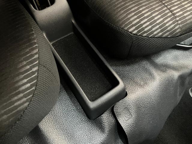 ハイゼットカーゴ ＤＸ　パートタイム４ＷＤ　ＣＶＴ車　キーレス　衝突被害軽減ブレーキ　スマアシ　コーナーセンサー　キーレス　前席パワーウインドウ　ＡＭ／ＦＭステレオ　両側スライドドア　パートタイム４ＷＤ　オートライト（54枚目）