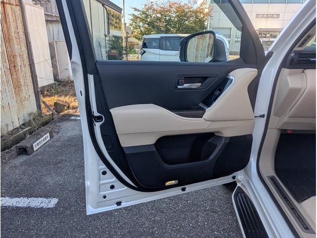 ランドクルーザー ＺＸ　純正ナビ　ヒッチメンバー　クールボックス　電動リアデフロック　サイドバイザー　リアモニター　サンルーフ（24枚目）