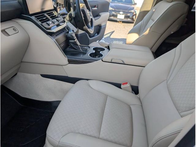 ランドクルーザー ＺＸ　純正ナビ　ヒッチメンバー　クールボックス　電動リアデフロック　サイドバイザー　リアモニター　サンルーフ（27枚目）