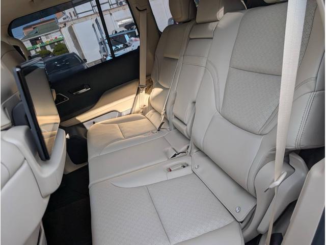 ランドクルーザー ＺＸ　純正ナビ　ヒッチメンバー　クールボックス　電動リアデフロック　サイドバイザー　リアモニター　サンルーフ（31枚目）