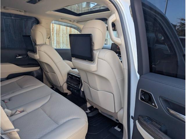 ランドクルーザー ＺＸ　純正ナビ　ヒッチメンバー　クールボックス　電動リアデフロック　サイドバイザー　リアモニター　サンルーフ（33枚目）