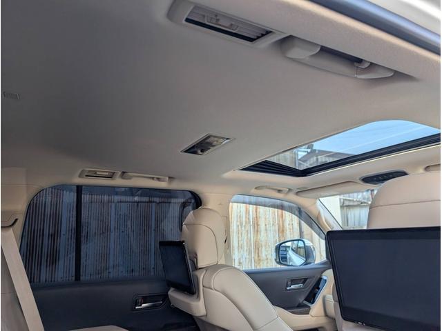 ランドクルーザー ＺＸ　純正ナビ　ヒッチメンバー　クールボックス　電動リアデフロック　サイドバイザー　リアモニター　サンルーフ（36枚目）